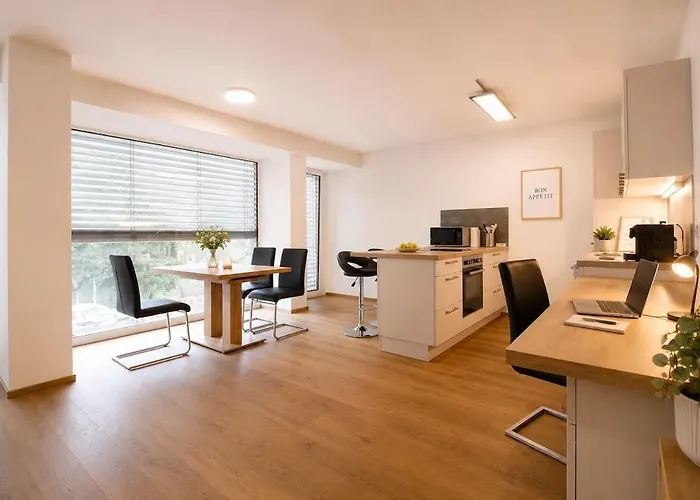 Living Mit Terrasse Διαμέρισμα