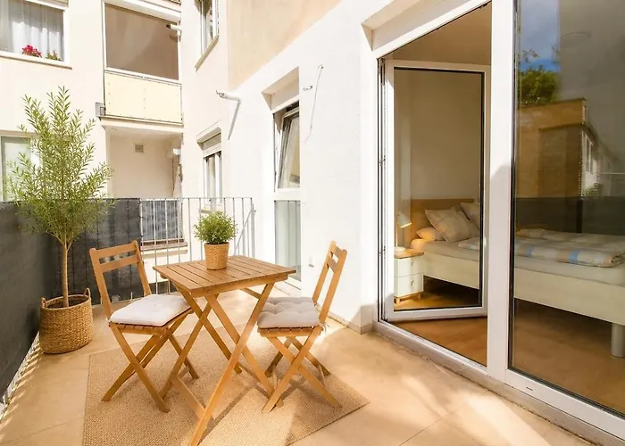 Living Mit Terrasse Διαμέρισμα Βιέννη